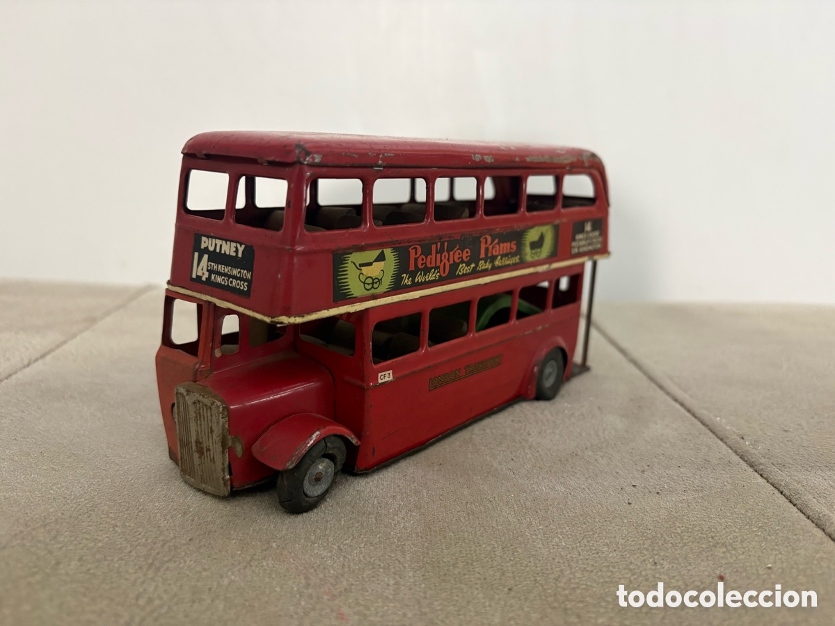 Juguetes antiguos de hojalata: Autobus Londres hojalata a&ntilde;os 50 marca Triang made in England. No rico paya jyesa sanchis joal