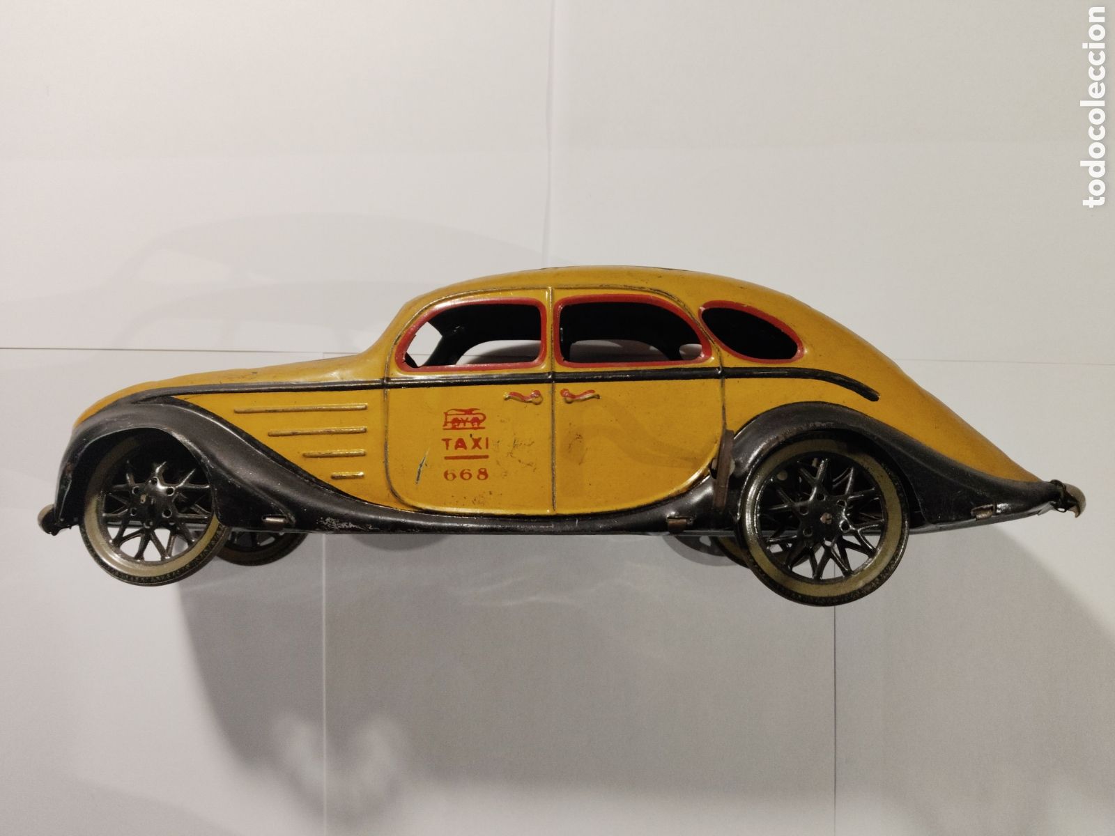 Juguetes antiguos de hojalata: Taxi Paya Barcelona Airflow