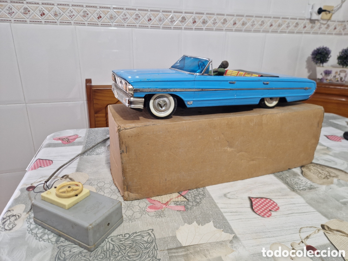 Juguetes antiguos de hojalata: Ford galaxy rico estilo paya