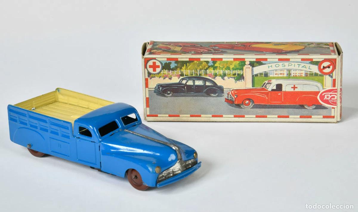 Juguetes antiguos de hojalata: 222-Antigua camioneta en hojalata pintada de Rico. A&ntilde;os 40.Excelente estado