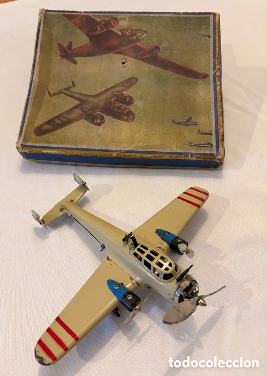 Juguetes antiguos de hojalata: Vendo avi&oacute;n de PAYA con caja a&ntilde;os 30
