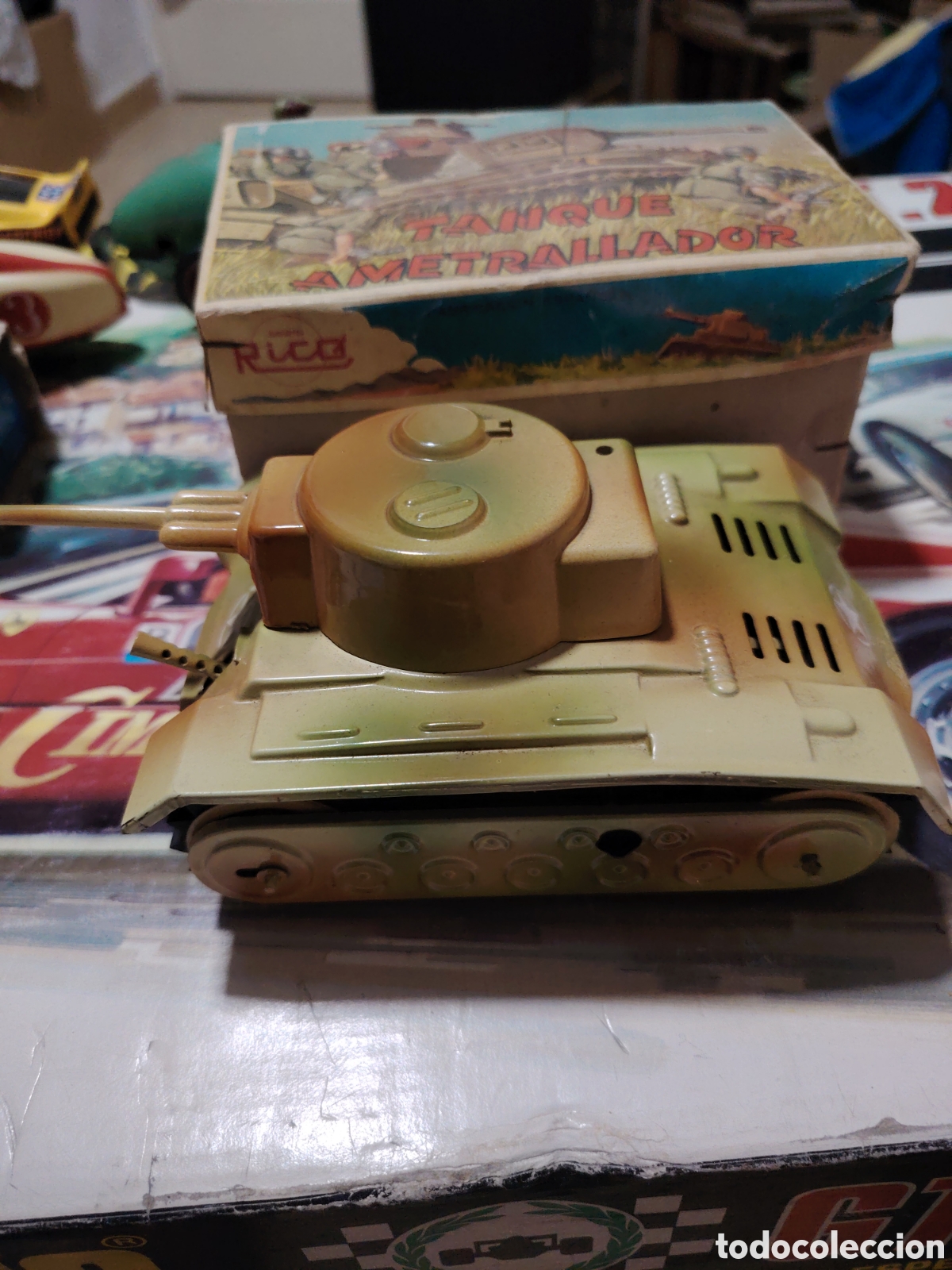 Juguetes antiguos de hojalata: Antiguo tanque ametrallador de rico