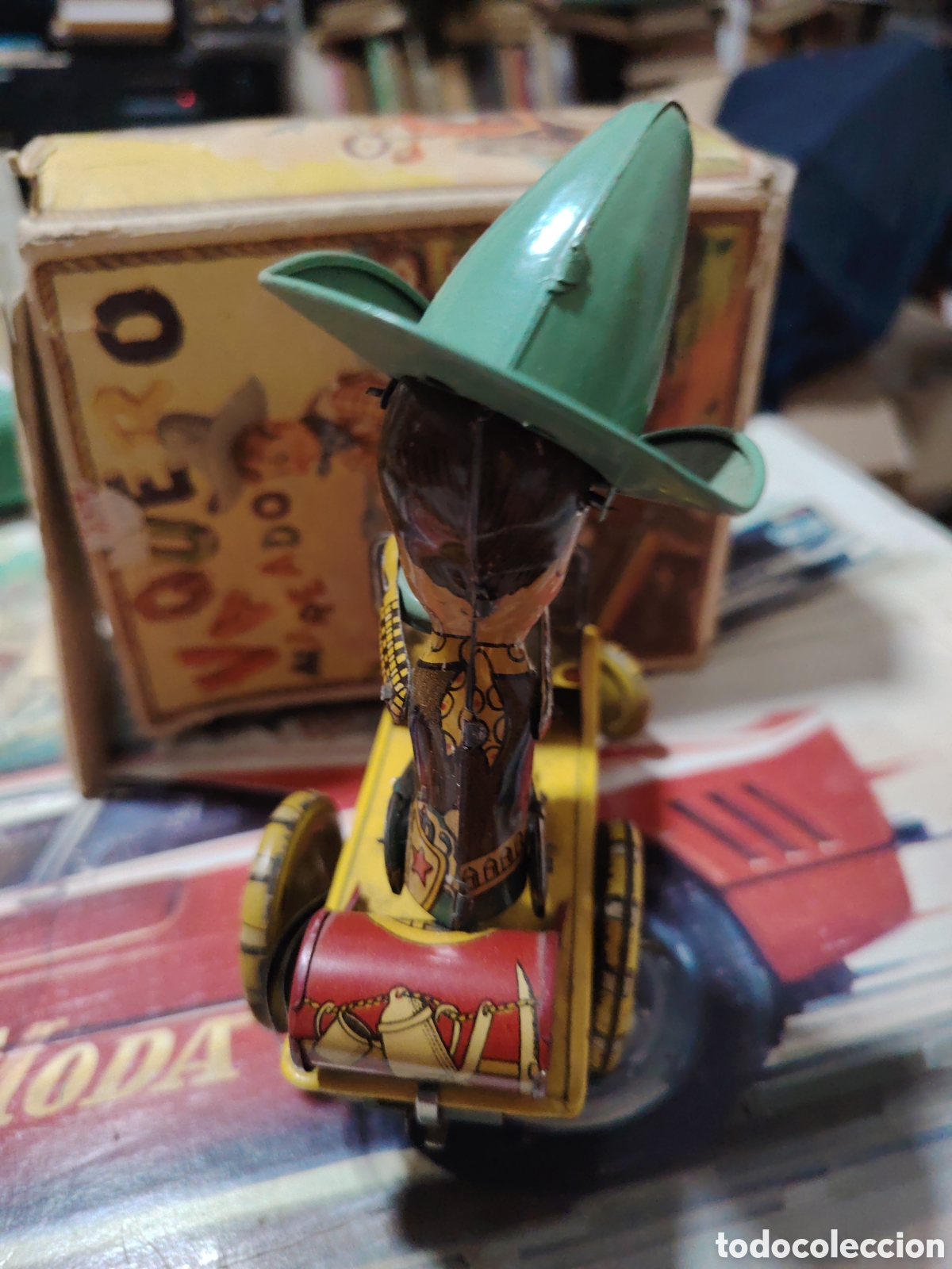 Juguetes antiguos de hojalata: Vaquero mareado de rico - Foto 4