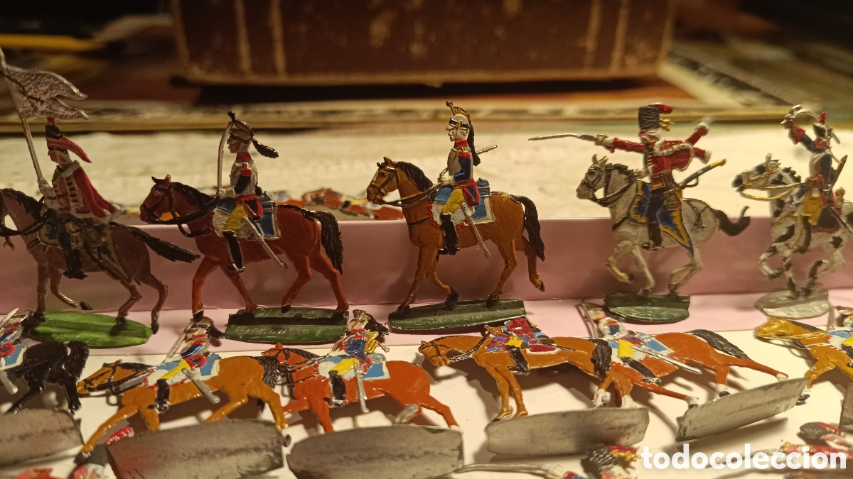 Juguetes antiguos de hojalata: Soldaditos de plomo o similar pintados