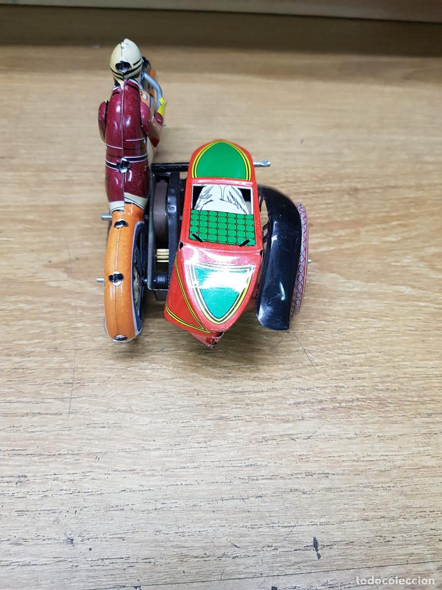 Juguetes antiguos de hojalata: MOTOCICLETA DE HOJALATA - Foto 4