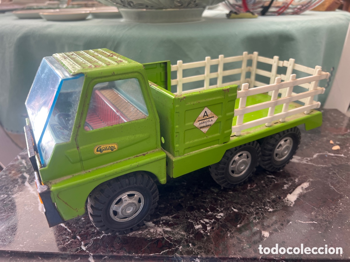 Juguetes antiguos de hojalata: Cami&oacute;n de transporte &rdquo;Agr&iacute;cola Ganadera&rdquo; GOZAN