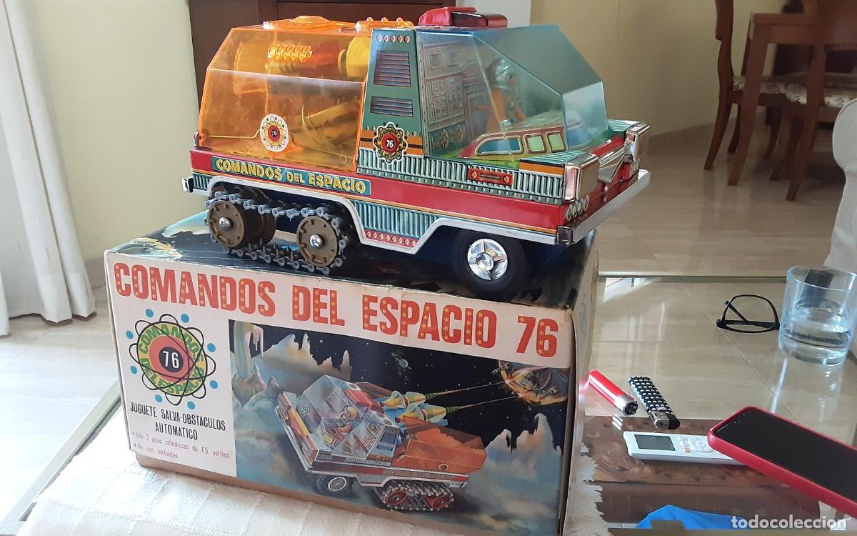 Juguetes antiguos de hojalata: Comandos del espacio 76 EGE