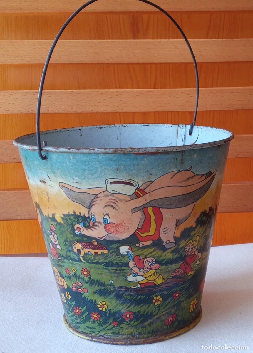 Juguetes antiguos de hojalata: Antiguo juguete hojalata cubo litografiado con personajes Walt Disney enanitos de blancanieves etc