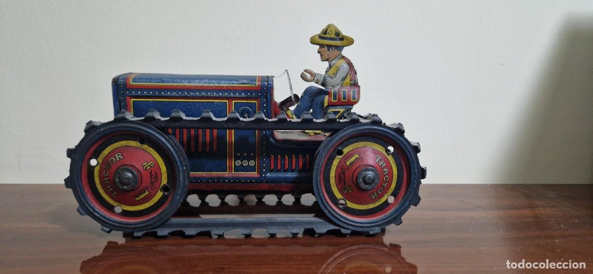 Juguetes antiguos de hojalata: Juguete JAYA- Tractor de hojalata en buen estado. Sin caja