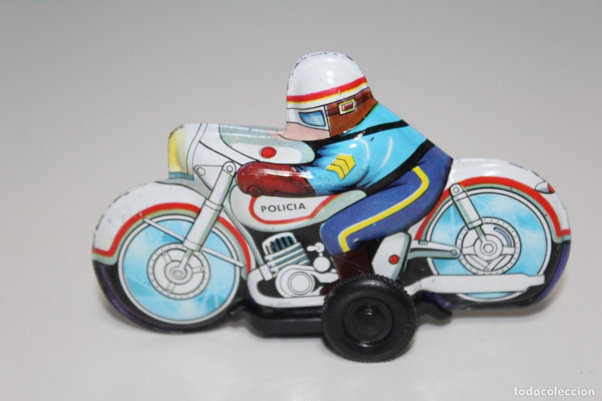 Juguetes antiguos de hojalata: ANTIGUA MOTO ROMAN A FRICCION - MADE IN SPAIN