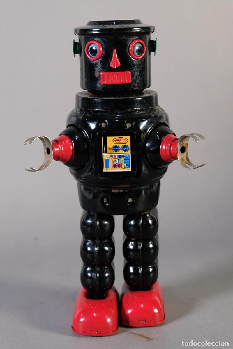 Juguetes antiguos de hojalata: ROBOT HORIKAWA JAP&Oacute;N EN PL&Aacute;STICO CON MECANISMO A PILAS A&Ntilde;OS 70