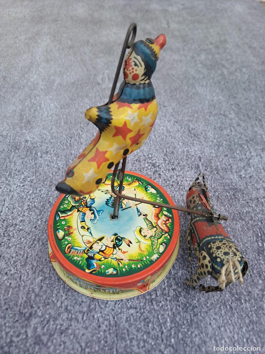 Juguetes antiguos de hojalata: Raro y original PAYASO de Circo con CABALLO a cuerda, made in WESTERN GERMANY, FUNCIONA.