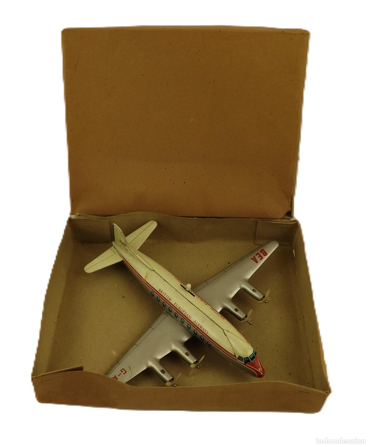 Juguetes antiguos de hojalata: Avi&oacute;n Vickers Viscount de la compa&ntilde;&iacute;a BEA. Fabricante Alem&aacute;n: Biller. Hans Biller-Billerbhan