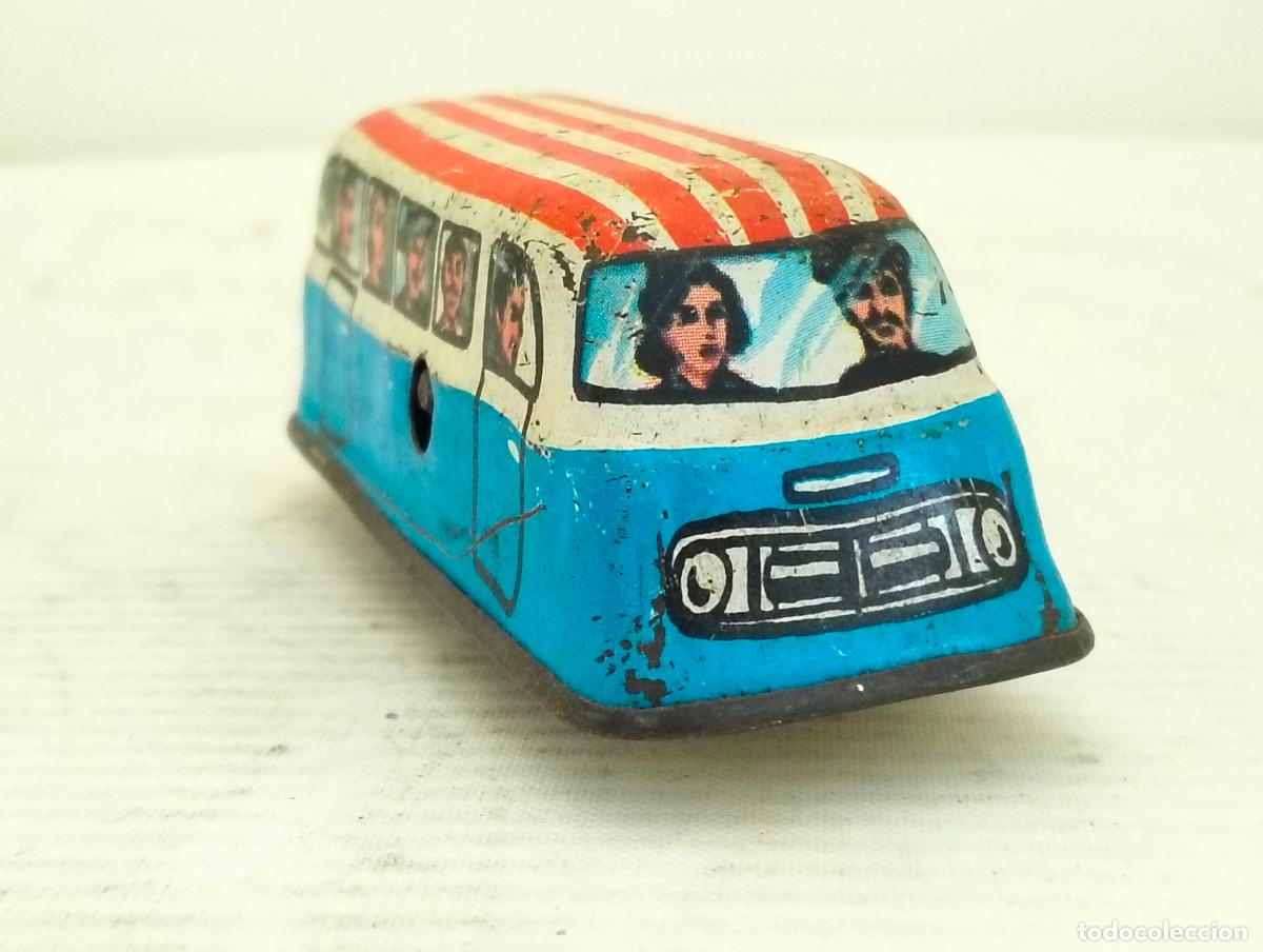 Juguetes antiguos de hojalata: ANTIGUO AUTOBUS DE HOJALATA A CUERDA, MEDIDAS 8 X 3 X 3 CM, NO FUNCIONA