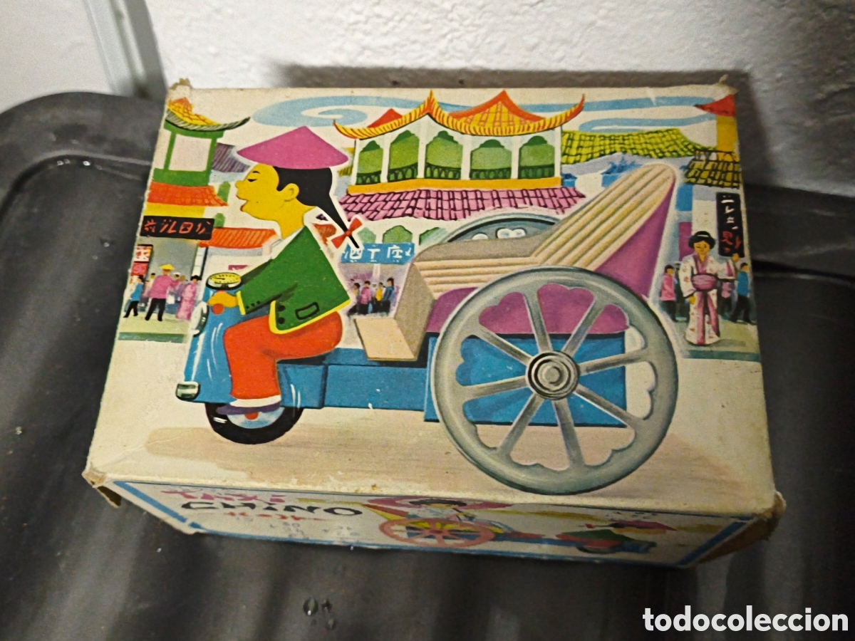 Juguetes antiguos de hojalata: Taxi chino de la marca Comando - Foto 5