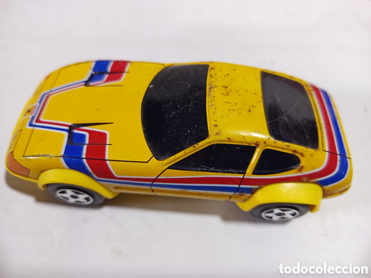 Juguetes antiguos de hojalata: Coche de hojalata marca Joustra - Foto 3
