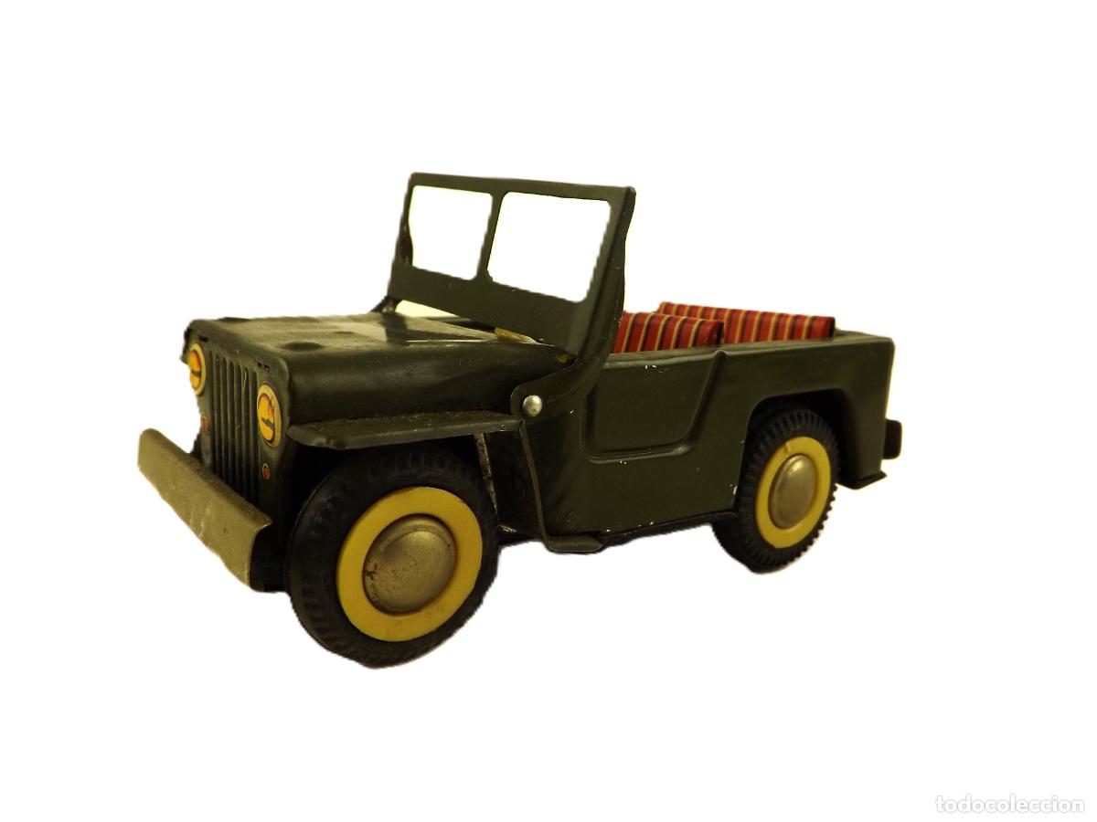 Juguetes antiguos de hojalata: Jeep Militar MF 722 a fricci&oacute;n