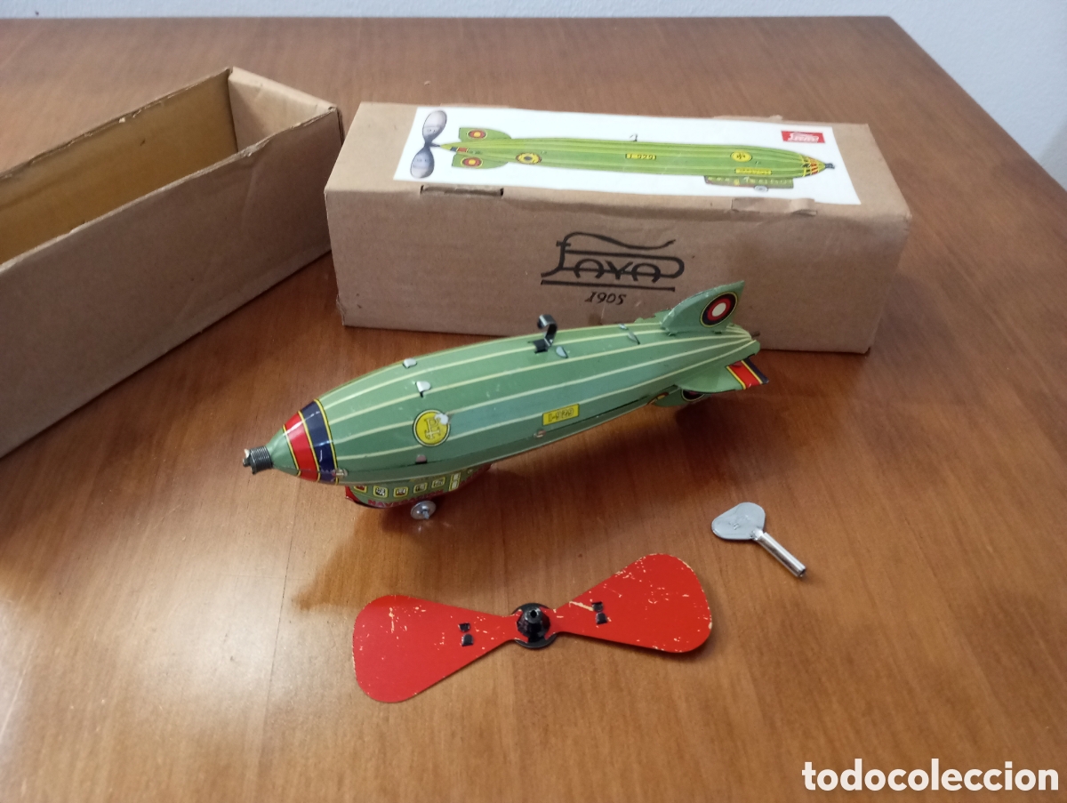 Juguetes antiguos de hojalata: PAYA Reedici&oacute;n Zeppelin a cuerda - Foto 2