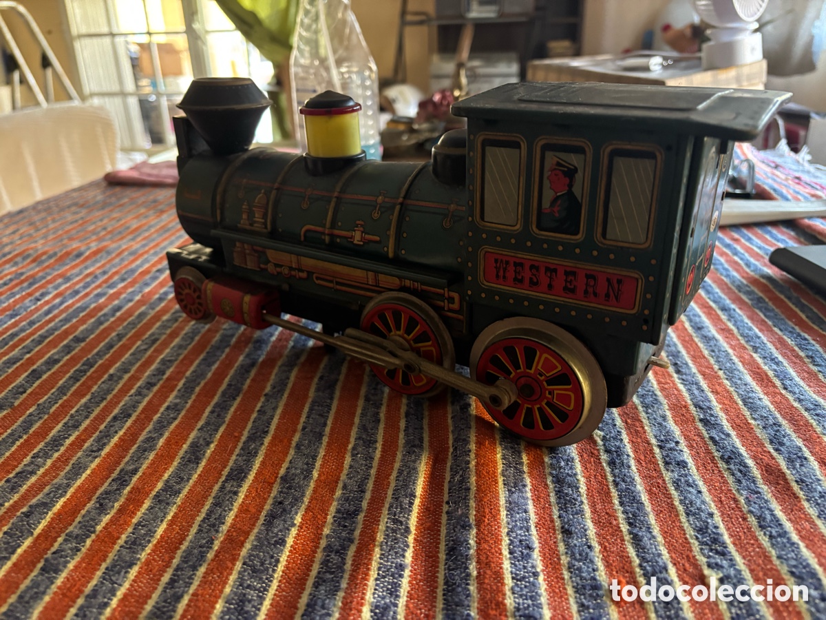 Juguetes antiguos de hojalata: Locomotora de hojalata de juguete a&ntilde;os 60