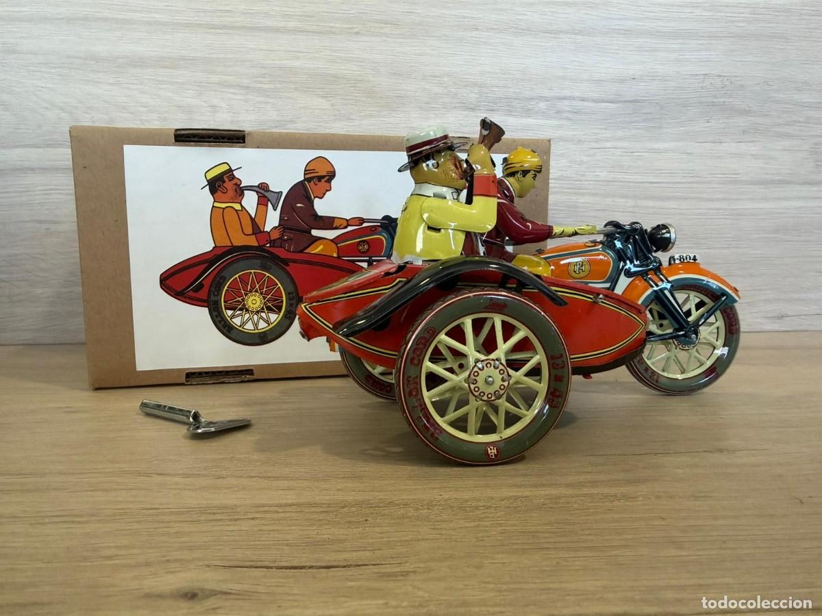 Juguetes antiguos de hojalata: Moto Con Sidecar de Hojalata / Reproducci&oacute;n (Paya, 1905)