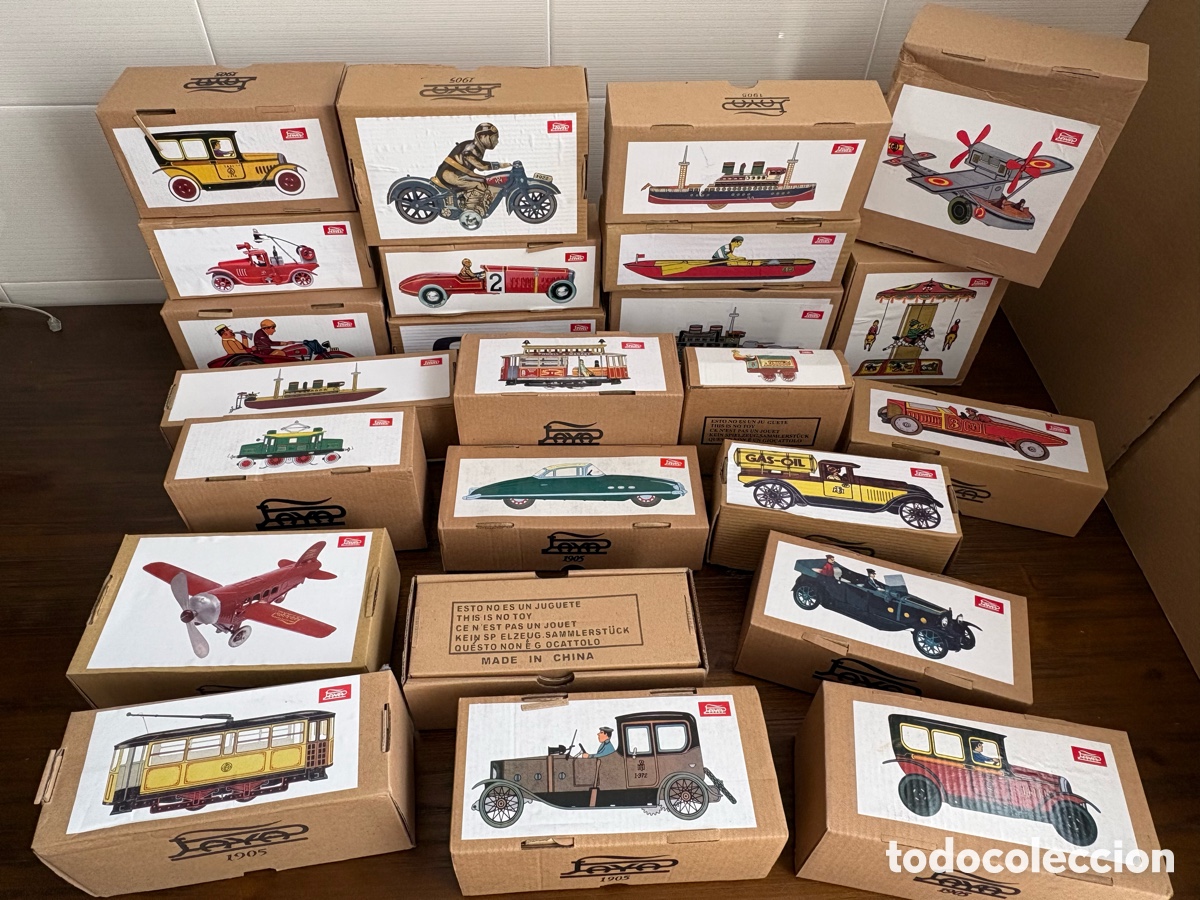 Juguetes antiguos de hojalata: Lote de 24 miniaturas Hermanos Paya 1905
