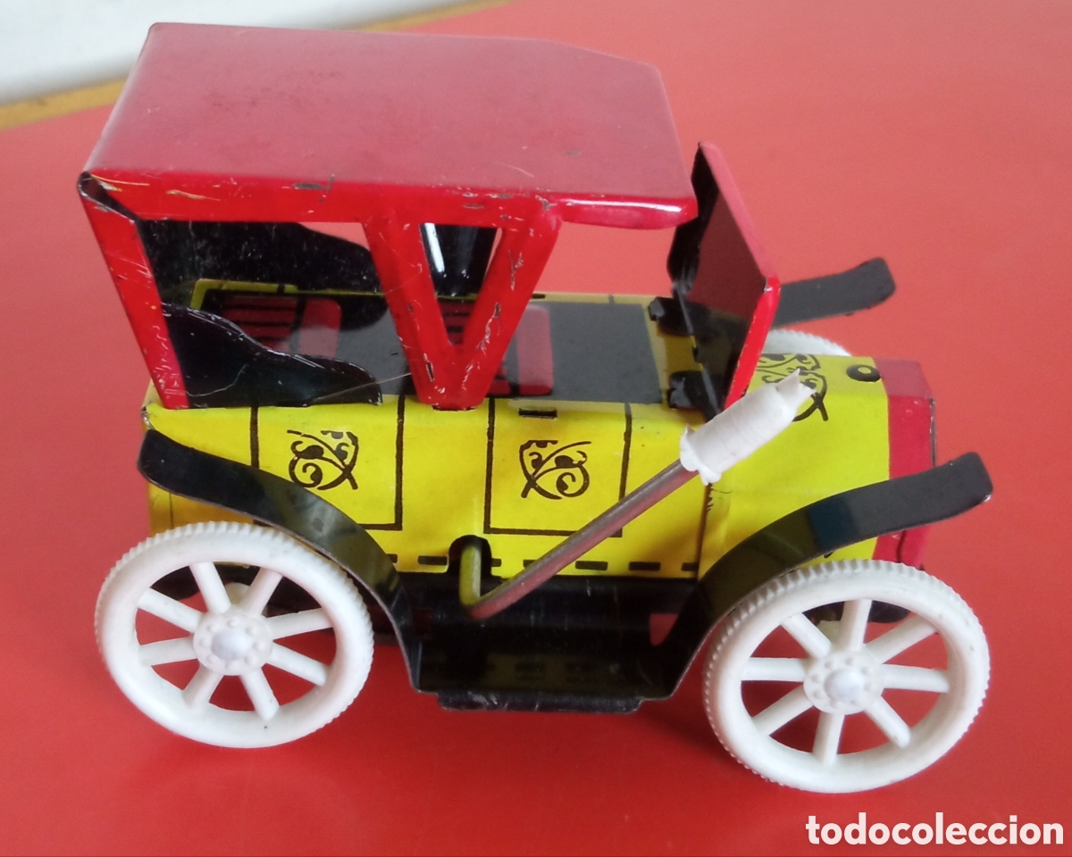 Juguetes antiguos de hojalata: COCHE &Eacute;POCA DE HOJALATA A RESORTE.PAYVA 70'S.SIN USO.