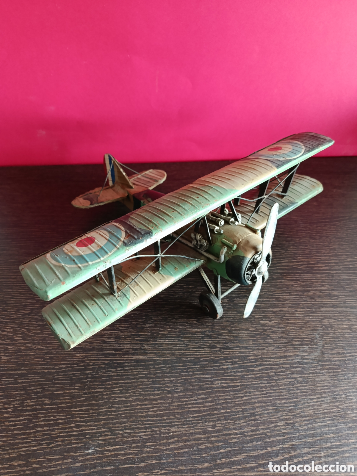 Juguetes antiguos de hojalata: Avioneta de chapa vintage