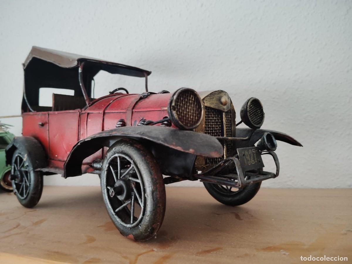 Juguetes antiguos de hojalata: coche de epoca metalico medidas 30x18