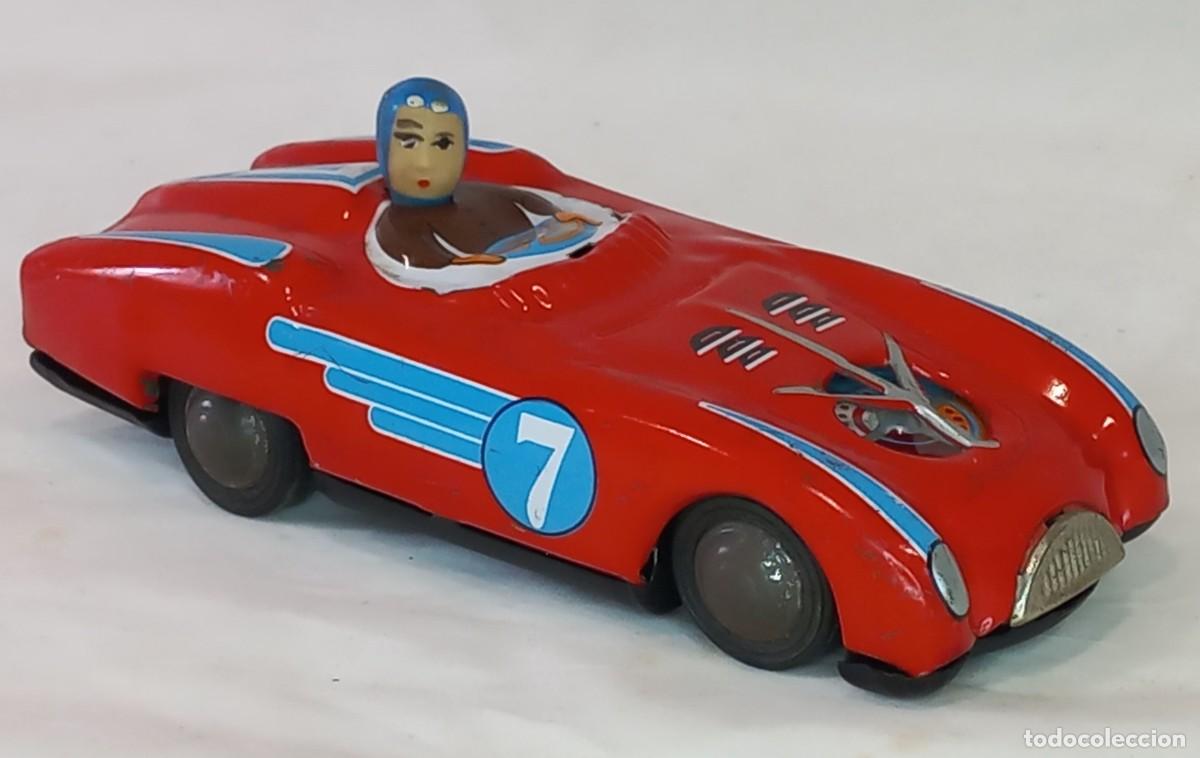 Juguetes antiguos de hojalata: COCHE DE HOJALATA A FRICCION Mod. MF 800 FABRICADO EN CHINA A&Ntilde;OS 60/70