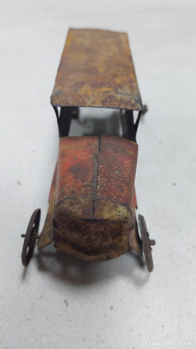 Juguetes antiguos de hojalata: Antiguo coche hojalata - Foto 2