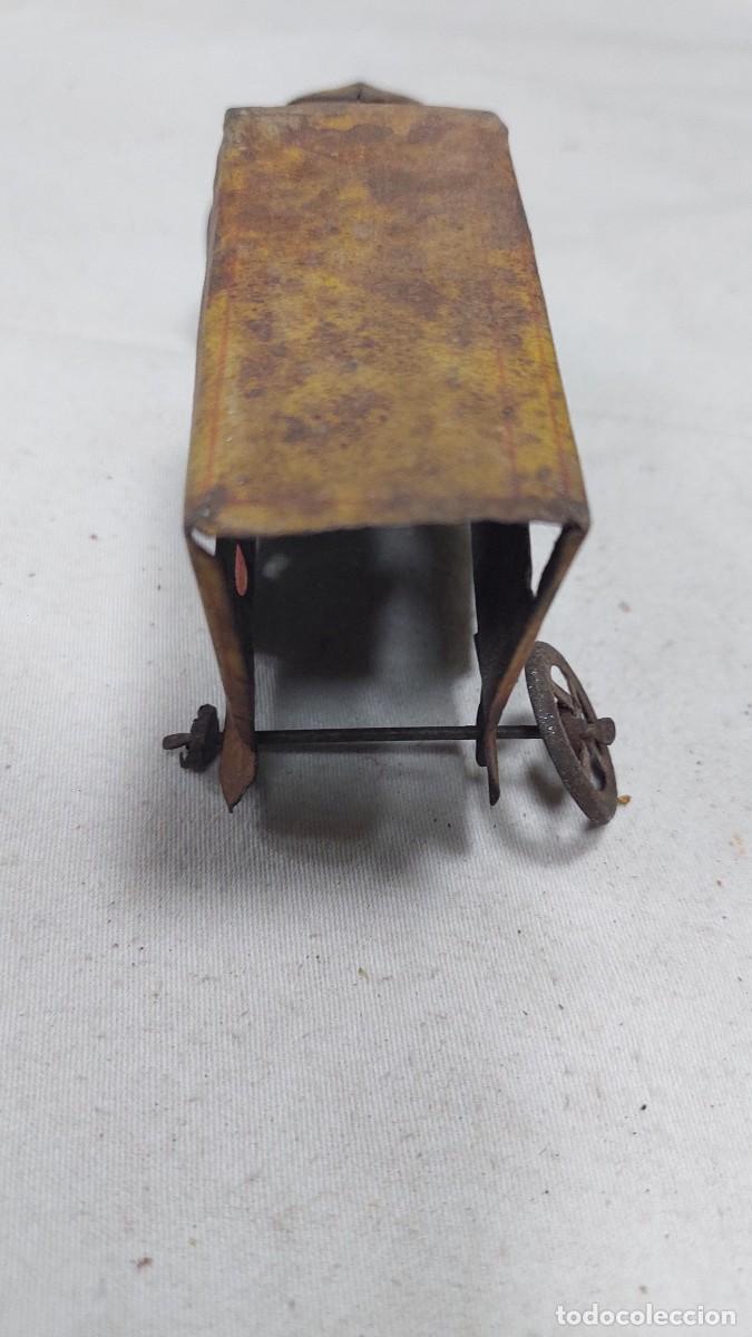 Juguetes antiguos de hojalata: Antiguo coche hojalata - Foto 4