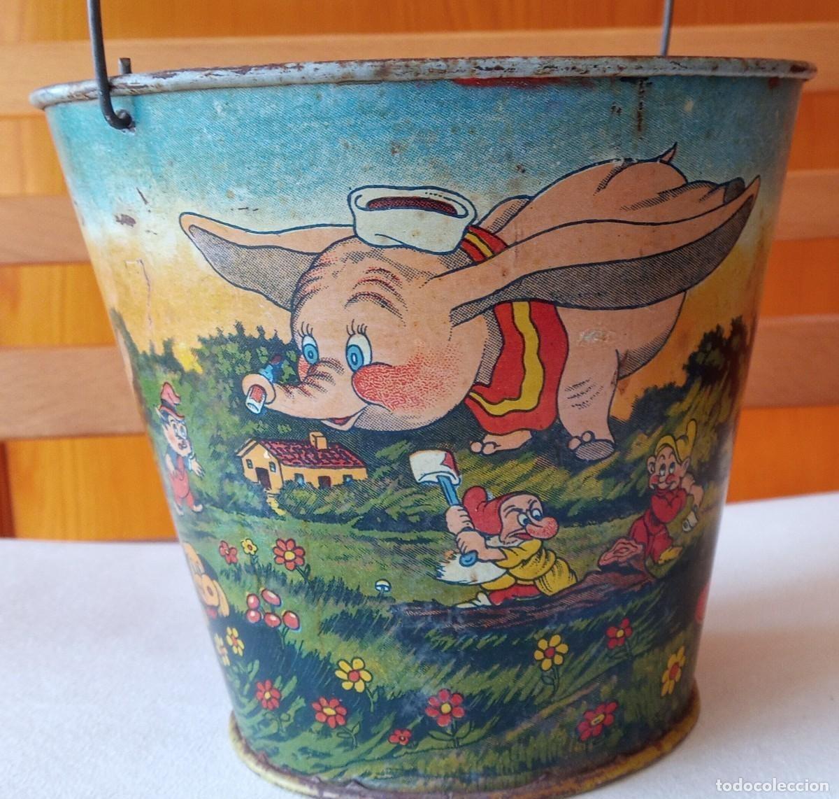 Juguetes antiguos de hojalata: Antiguo cubo juguete hojalata Personajes Walt Disney Dumbo enanitos Blancanieves Lobo tres cerditos