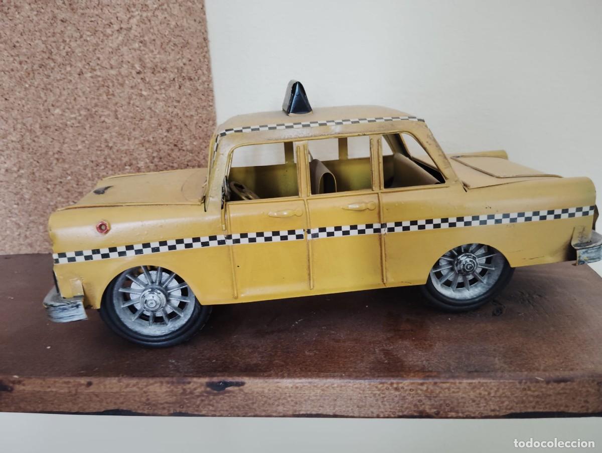 Juguetes antiguos de hojalata: taxi USA metalico medidas 37x12
