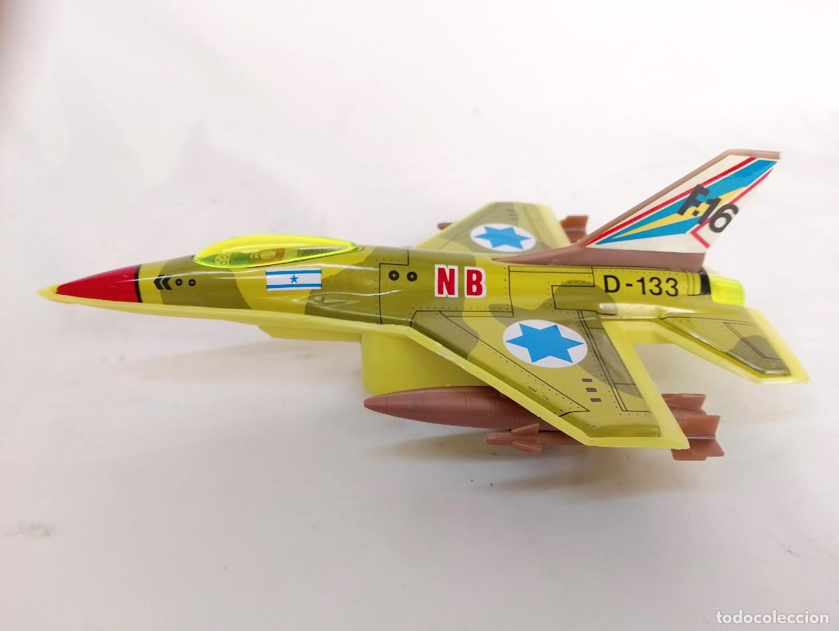 Antikes Blechspielzeug: RESORTES VALLS ref.24 DYNAMICS F-16 ISRAEL. AVION RETROFRICCI&Oacute;N EN CHAPA Y PL&Aacute;STICO