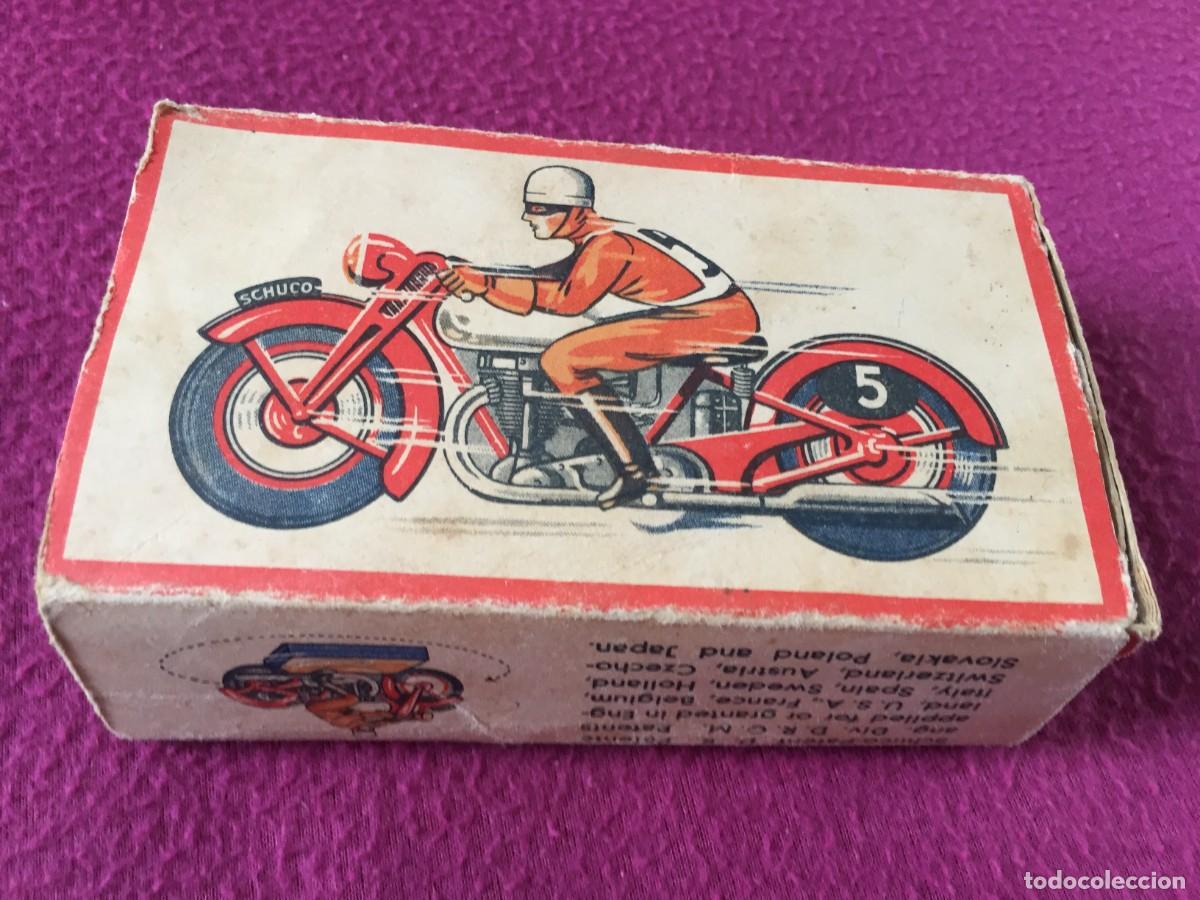 Juguetes antiguos de hojalata: ANTIGUA CAJA ORIGINAL PARA MOTO DE HOJALATA SCHUCO SPORT - A&Ntilde;OS 30-40