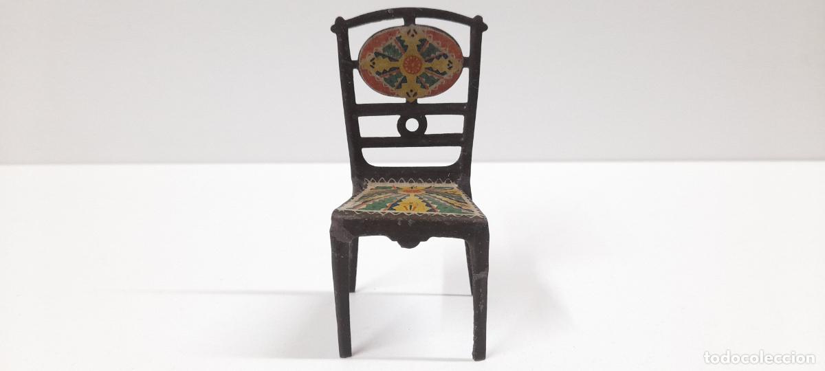 Juguetes antiguos de hojalata: BONITA SILLA DE SALON . REALIZADA POR HERMANOS PAYA . HOJALATA LITOGRAFIADA . ORIGINAL A&Ntilde;OS 20 / 30
