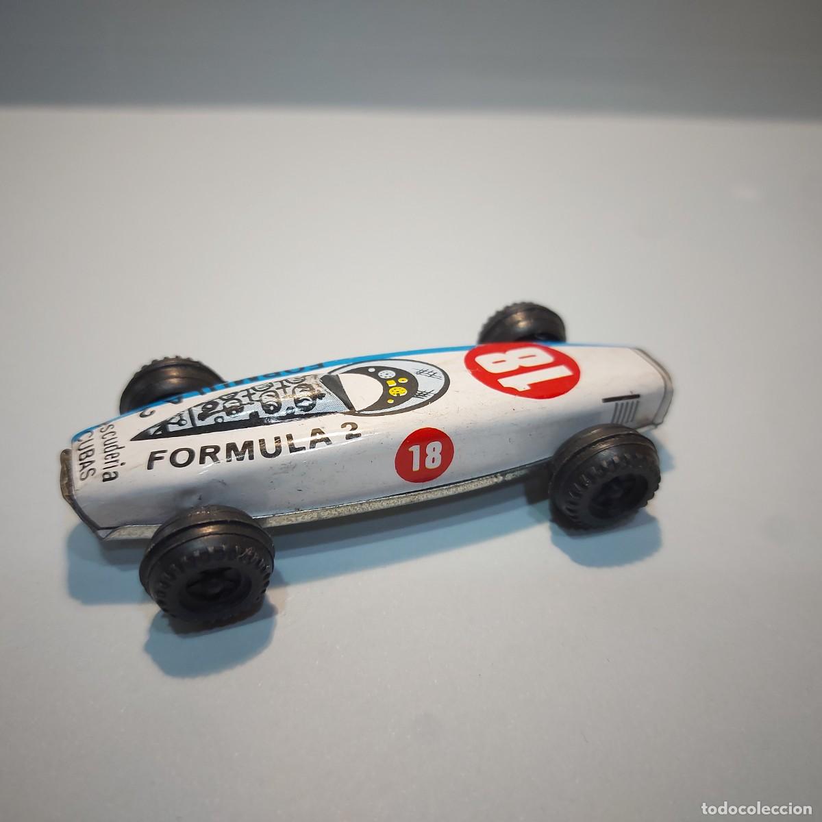 Juguetes antiguos de hojalata: ANTIGUO COCHE DE METAL DE CARRERAS