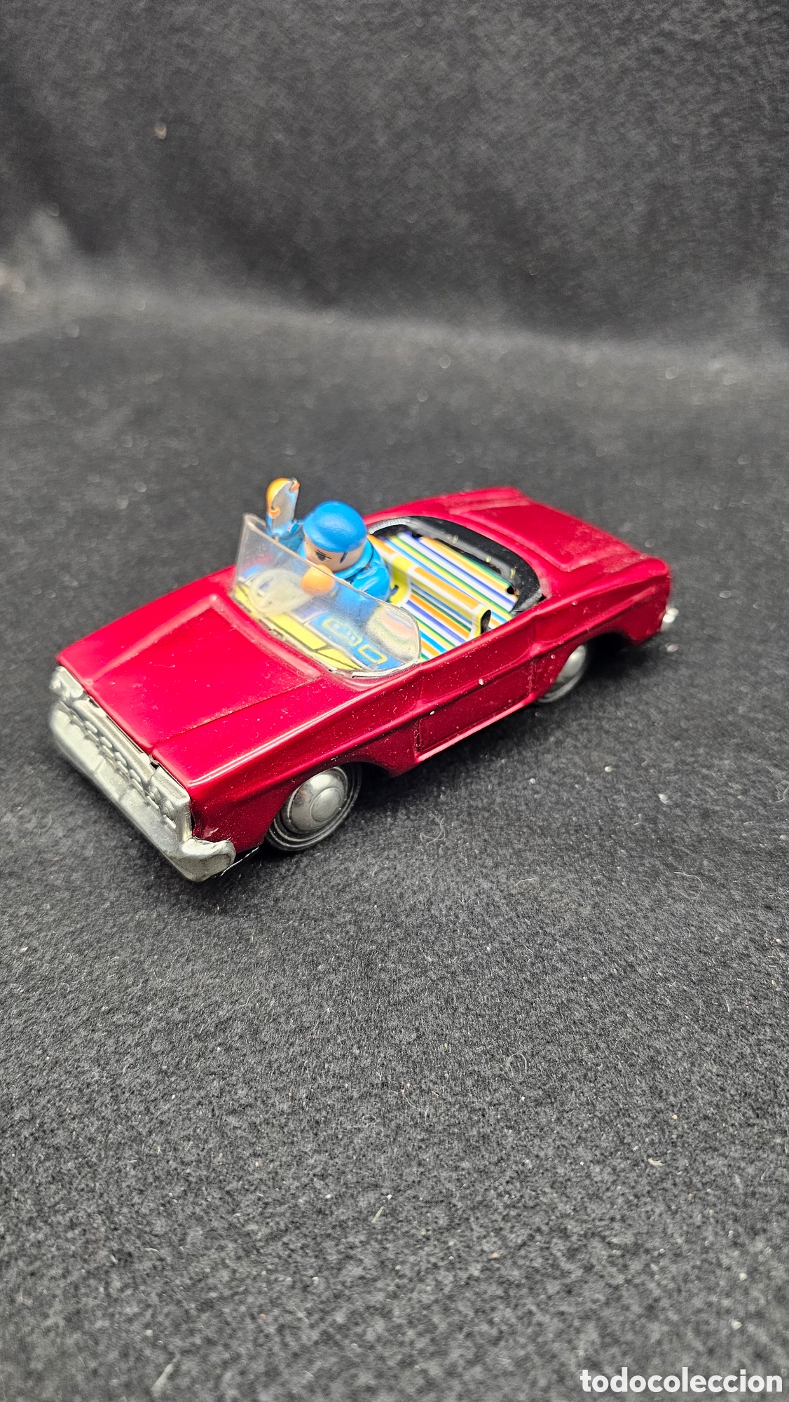 Juguetes antiguos de hojalata: coche de juguete descapotable de hojalata de estilo vintage