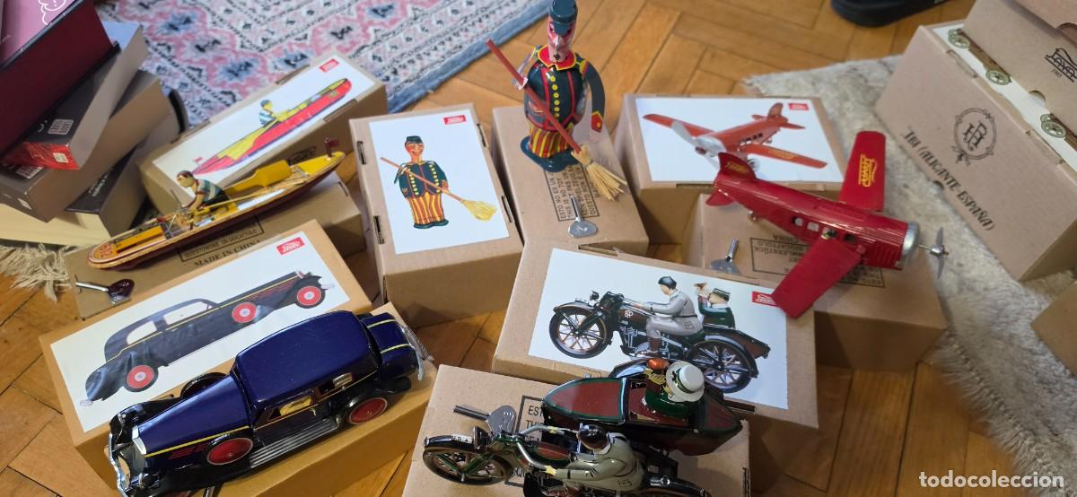 Juguetes antiguos de hojalata: Preciosa coleccion juguetes hojalata teplica Paya