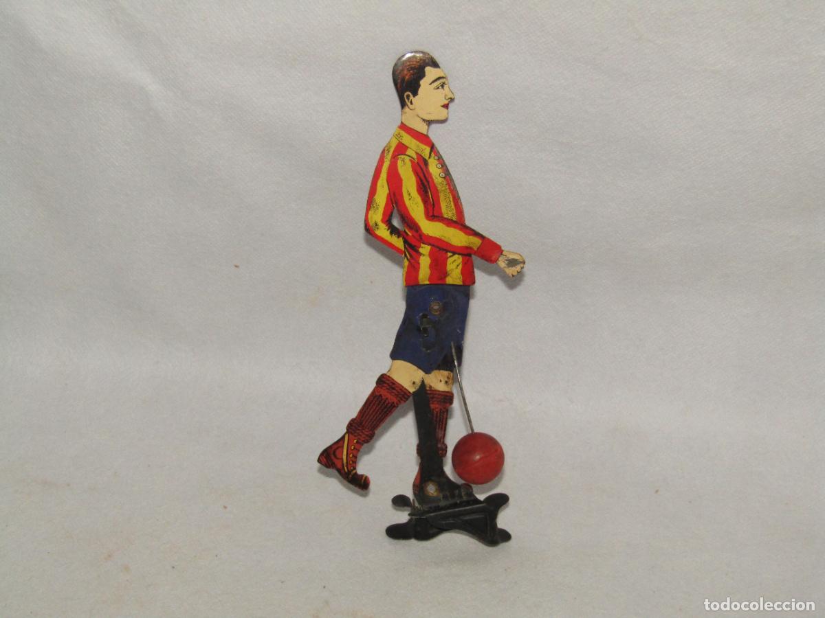 Juguetes antiguos de hojalata: Futbolista de 1924 Ref. 385 Edici&oacute;n Limitada y Numerada de PAY&Aacute; L&iacute;nea Hist&oacute;rica -A&ntilde;o 1980- 90s.