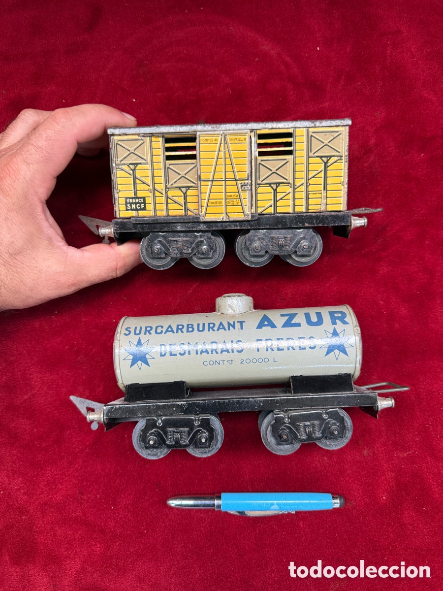 Tin Toys: Lote vagones de tren de hojalata de Jep!a&ntilde;os 40-50