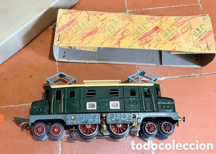 Juguetes antiguos de hojalata: Locomotora JEP tipo cocodrilo Paya nueva