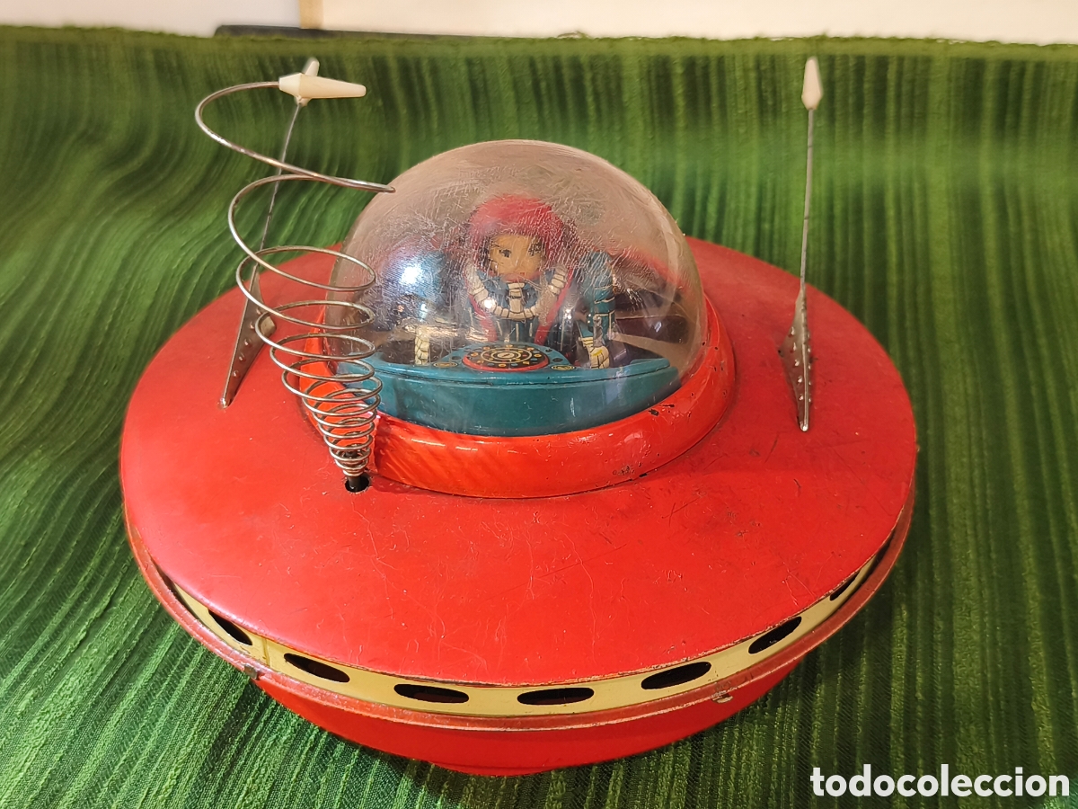 Juguetes antiguos de hojalata: Yoshiya (KO) nave espacial de hojalata, funciona