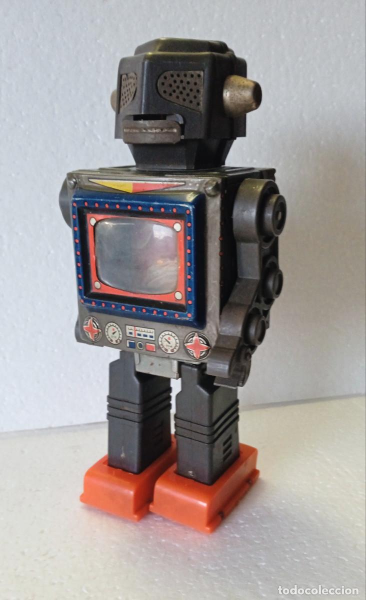 Juguetes antiguos de hojalata: Video robot juguete japon&eacute;s a&ntilde;os 60