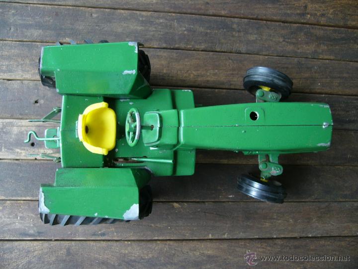 Modelos a escala: TRACTOR JOHN DEERE 1:16 # AV027 - Foto 3