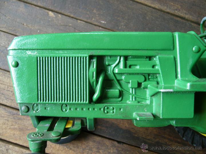 Modelos a escala: TRACTOR JOHN DEERE 1:16 # AV027 - Foto 9