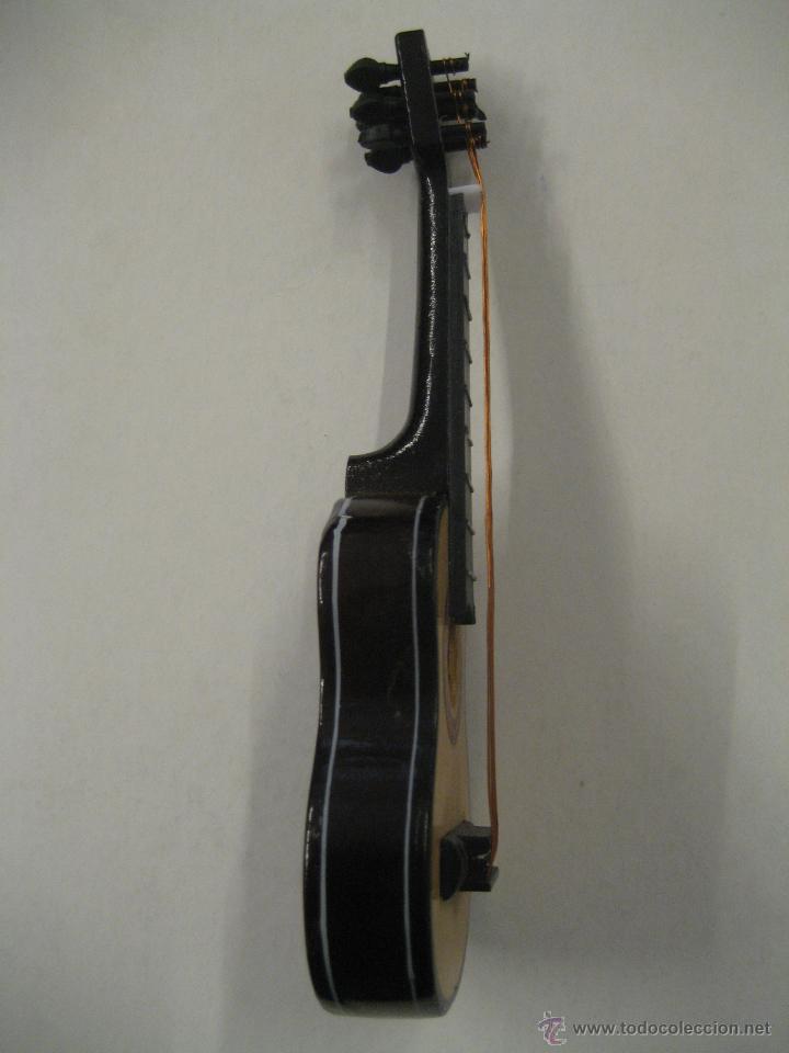 Modelos a escala: GUITARRA A ESCALA - Foto 3