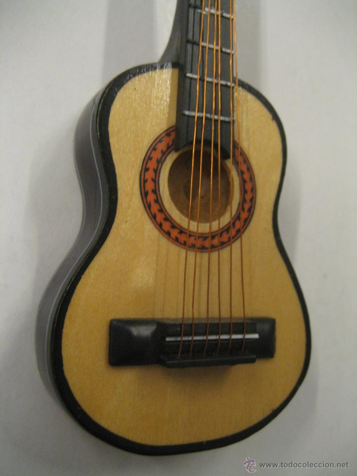 Modelos a escala: GUITARRA A ESCALA - Foto 4