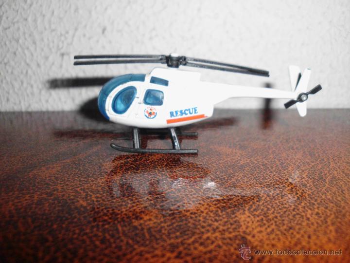 Modelos a escala: helicoptero rescue de hierro y plastico - Foto 4