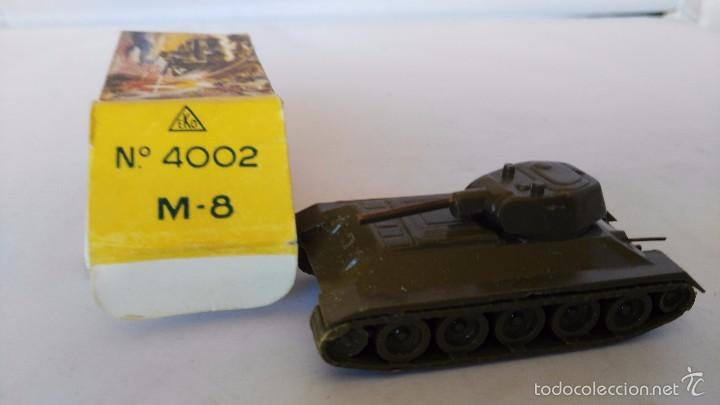 Modelos a escala: eko m8 carro blindado usa - Foto 2